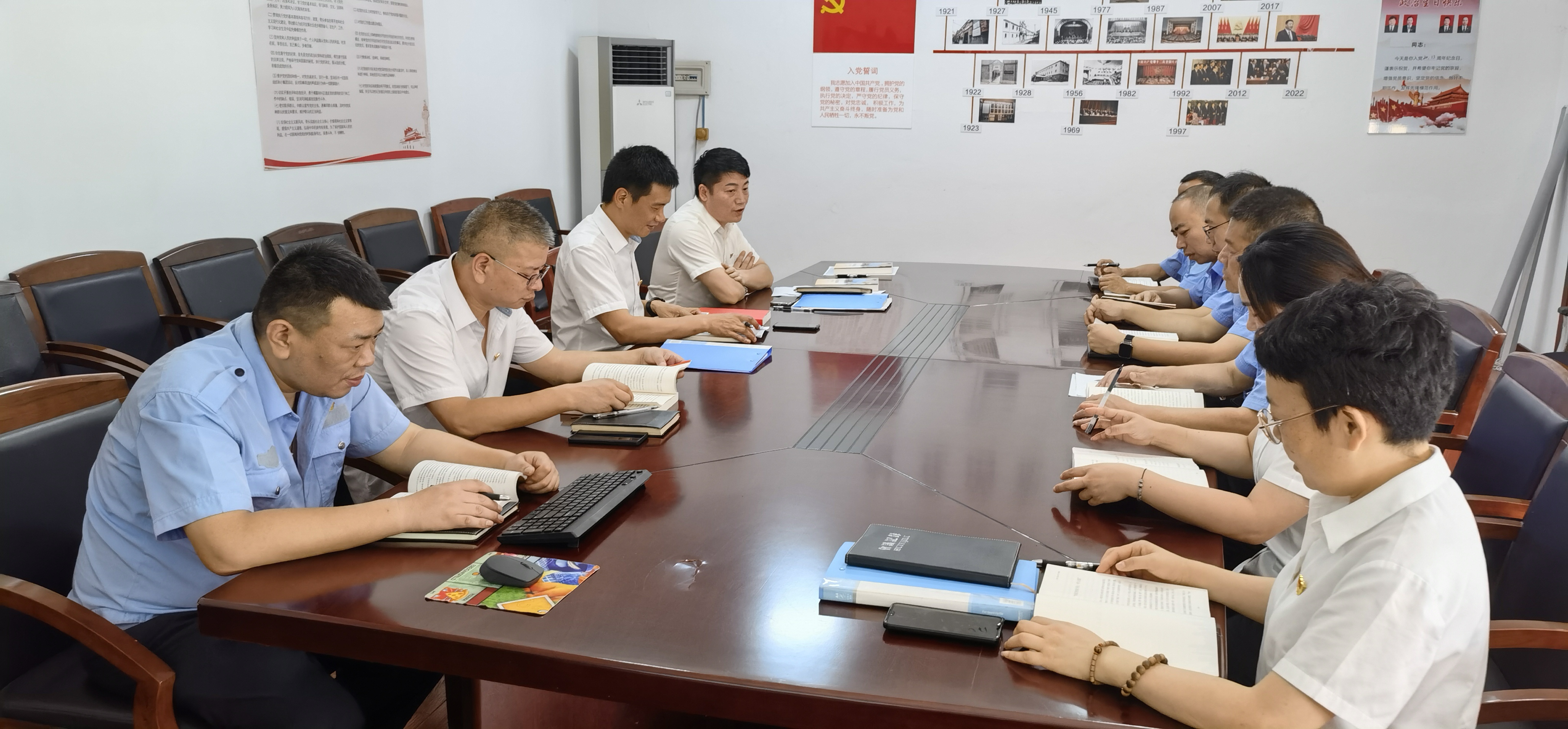 2022.07.22学习第十五次党代会精神 谢毅摄.jpg